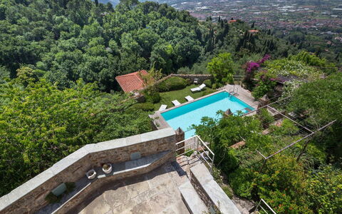 La Rocca di Monteggiori: Piscine, Biens, Eco Hôtel, Recours, Photographie Aérienne, Villa, Ville Resort