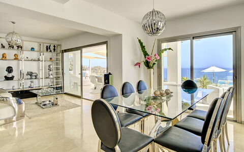Villa Turchese: Meubles, Design Intérieur, Chaise, Sol, Table, Plafond, Sol, Table Cuisine Et Salle A Manger, Salle À Manger, Domicile