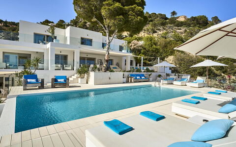 Villa Turchese: Recours, Piscine, Mer, Côte, Appartement, Station Balnéaire, Balancelle, Ville Resort, Hôtel, Mobilier De Jardin