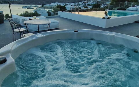 Villa Waves: Piscine, Recours, Hôtel, Ville Resort, Jacuzzi, Nuit, Balcon, Eco Hôtel, Luminaire Plomberie