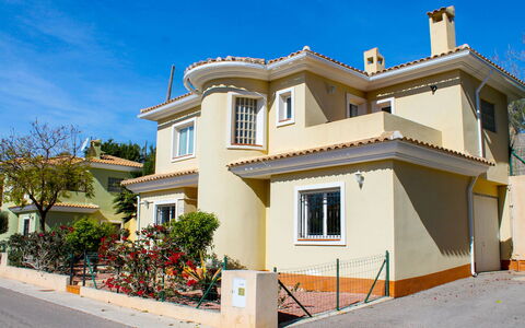 Bonalba Golf, Urb. Los Naranjos: Ciel, Bâtiment, Plante, Fenêtre, Maison, Arbre, Façade, Teintes Et Ombres, Porte