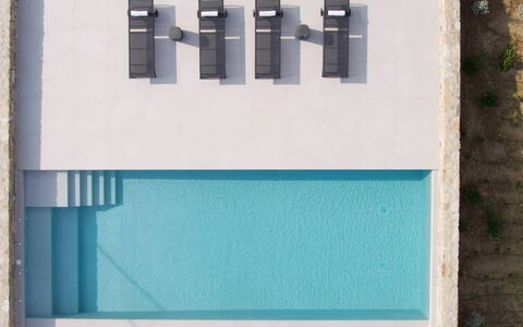 Villa Psiche: Piscine, Composite, Mobilier De Jardin, Recours, Balancelle, Ombre, Conception, Chaise Longue, Eco Hôtel