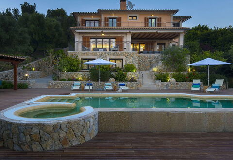 Villa Bridgitte: Piscine, Zone Résidentielle, Recours, Maison, Domicile, Biens, Villa, Eco Hôtel, Ferme, Manoir