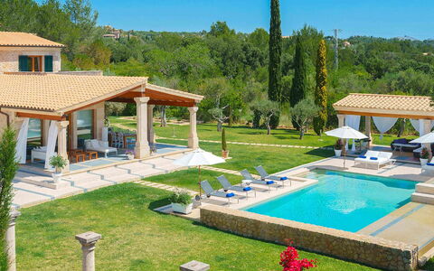 Villa Serafino: Piscine, Biens, Recours, Mobilier De Jardin, Villa, Ombre, Hacienda, Parapluie, Aménagement Paysager, Loisir