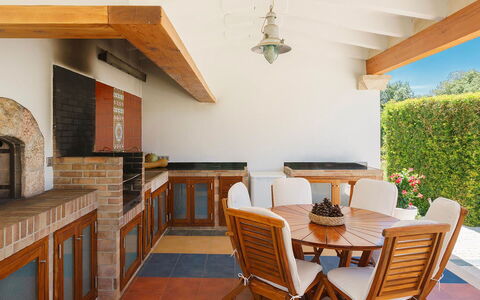 Villa Serafino: Meubles, Bois, Design Intérieur, Sol, Chaise, Table, Cuisine, Sol, Plafond, Comptoir
