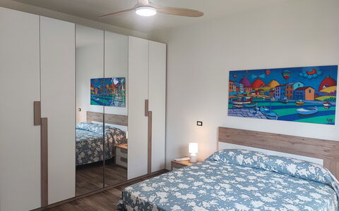 Casa Nadia: Meubles, Chambre, Design Intérieur, Lit, Sol, Sol, Drap De Lit, Textile, Literie, Pièce