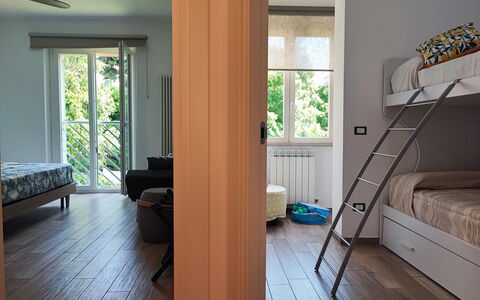 Casa Nadia: Meubles, Design Intérieur, Sol, Sol, Bois, Chambre, Parquet, Pièce, Domicile, Lit