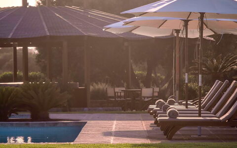 Villa Golf: Ombre, Parapluie, Piscine, Mobilier De Jardin, Recours, Jardin, Aménagement Paysager, Eco Hôtel, Balancelle