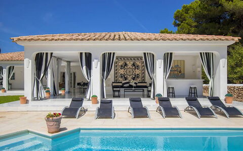 Villa Mosaic: Piscine, Recours, Biens, Mobilier De Jardin, Villa, Manoir, Chaise, Structure En Plein Air, Eco Hôtel, Hacienda