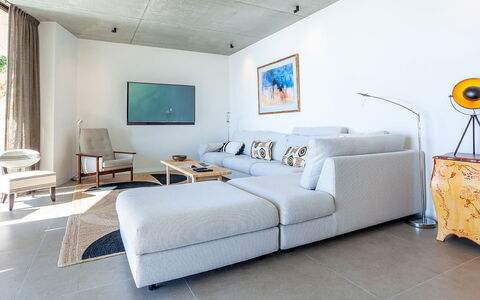 Villa Mirante: Meubles, Design Intérieur, Canapé, Sol, Mur, Sol, Salon, Plafond, Pièce, Appartement