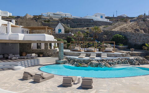 Villa Talia: Piscine, Recours, Conception, Caractéristique De L'Eau, Hôtel, Ville Resort, Villa, Eco Hôtel, Station Balnéaire