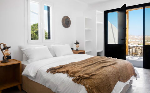 Villa Osiride: Meubles, Chambre, Lit, Drap De Lit, Literie, Design Intérieur, Sol, Linge, Cadre De Lit, Domicile