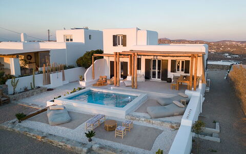 Villa Osiride: Recours, Piscine, Mobilier De Jardin, Villa, Biens, Ombre, Chaise, Eco Hôtel, Hôtel, Structure En Plein Air