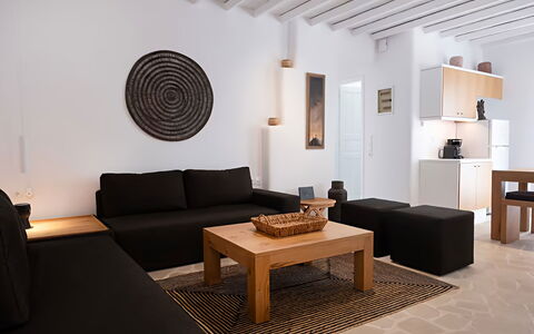 Mykonos Pool House 2: Meubles, Design Intérieur, Bois, Sol, Sol, Appartement, Salon, Canapé, Pièce, Domicile