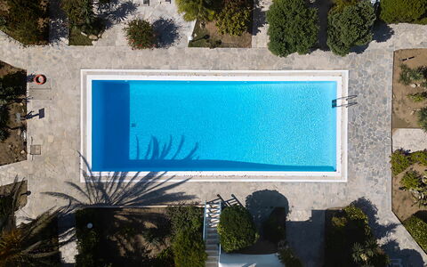 Mykonos Pool House 7: Piscine, Bleu, L'Eau, Recours, Composite, Loisir, Ombre, Eco Hôtel, Mobilier De Jardin, Caractéristique De L'Eau