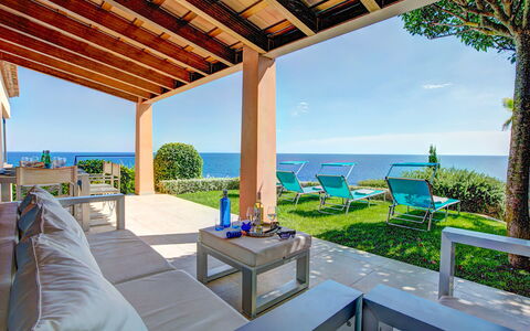 Villa Kate: Bleu, Mer, Mobilier De Jardin, Cotiers Et Relief Océaniques, Recours, Meubles, Océan, Côte, Loisir, Eco Hôtel
