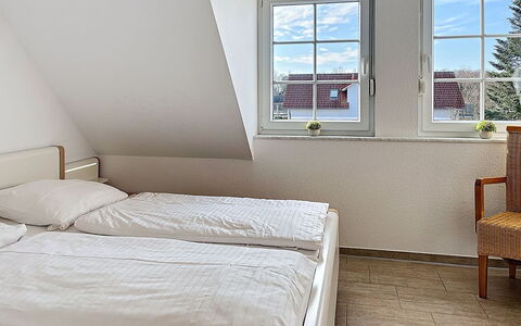 Trassenheide 201: Chambre, Lit, Literie, Drap De Lit, Cadre De Lit, Appartement, Linge, Matelas, Oreiller, Hôtel