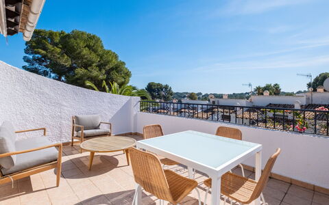Lisa: Appartement, Balcon, Mobilier De Jardin, Ombre, Hôtel, Patio, Balustrade
