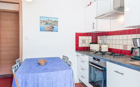 Casa Lucia: Sol, Sol, Design Intérieur, Meubles, Appartement, Pièce, Domicile, Plafond, Cuisine, Tache De Bois