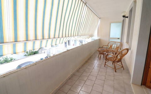 Ludovica: Sol, Couvre-Fenêtres, Traitement De Fenetre, Balcon, Daylighting