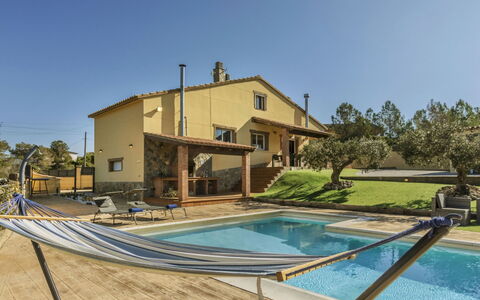 Can Gordei: Piscine, Meubles, Recours, Mobilier De Jardin, Ombre, Chaise, Biens, Eco Hôtel, Loisir, Villa