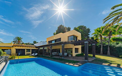 Horizon: Ombre, Porche, Balcon, Clôture, Balustrade, Structure En Plein Air