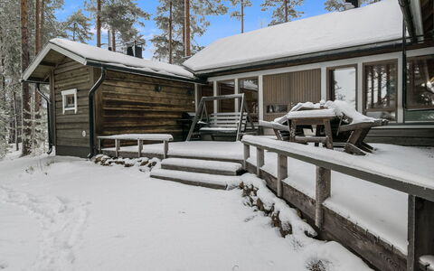 Luhtalemmikki: Lit, Meubles, Chambre, Design Intérieur, Literie, Drap De Lit, Sol, Bois, Sol, Pièce