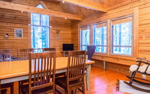 Luhtalemmikki: Lit, Meubles, Chambre, Design Intérieur, Literie, Drap De Lit, Sol, Bois, Sol, Pièce