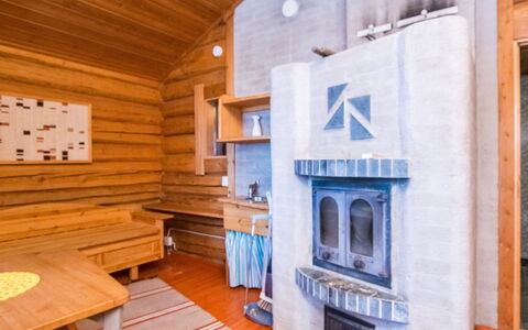 Luhtalemmikki: Bois, Plafond, Pièce, Chalet, Cabane En Rondins, Luminaire, Dur, Tache De Bois, Daylighting, Planche