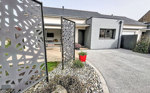 Maison du Crouzic: Ombre, Porche, Balcon, Clôture, Balustrade, Structure En Plein Air