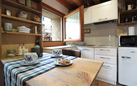 La Casetta dei Palù, Valdobbiadene: Cuisine, Meubles, Appareil De Cuisine, Comptoir, Principaux Appliance, Bois, Cabinetry, Design Intérieur, Sol, Électroménager