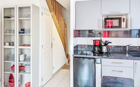 Maison Kerlosquet: Meubles, Design Intérieur, Appareil De Cuisine, Principaux Appliance, Sol, Cuisine, Bois, Sol, Cabinetry, Pièce