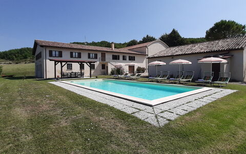 Villa Felice, Private Pool and Hills: Maison, Piscine, Domicile, Biens, Hacienda, Chalet, Ferme, Cour, Cour, Villa