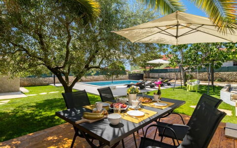Villa Pietra: Mer, Océan, Côte, Lumière Du Soleil, Ombre, Soirée, Balcon, Store, Plage, Ombre