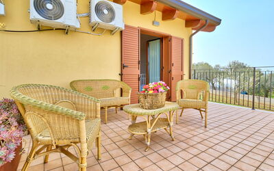 Tollo 151: Meubles, Bois, Design Intérieur, Sol, Sol, Chaise, Table, Mobilier De Jardin, Tache De Bois, Porte
