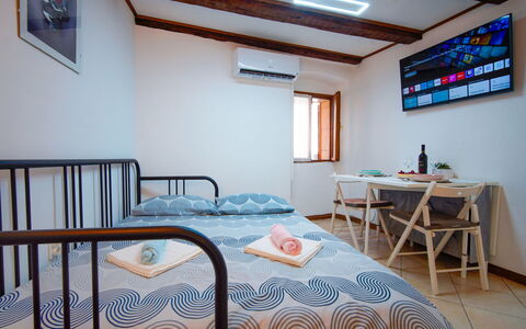 Piccolo Mondo: Maison, Zone Résidentielle, Domicile, Toit, Composite, Biens, Chalet, Ombre, Piscine, Villa