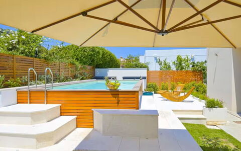 Villa Rei M&M: Appartement, Recours, Balcon, Hôtel, Piscine, Ville Resort, Plage