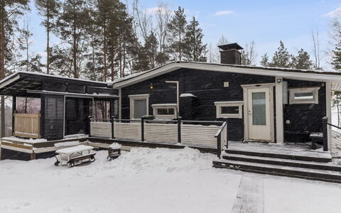 Villa Kökköharju: L'Hiver, Neige, Domicile, Gelé, Chalet, Siding, Cabane En Rondins, La Glace, Daylighting