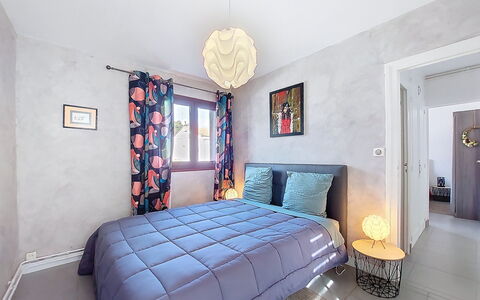 Juliette: Meubles, Design Intérieur, Lit, Chambre, Sol, Sol, Drap De Lit, Pièce, Literie, Linge
