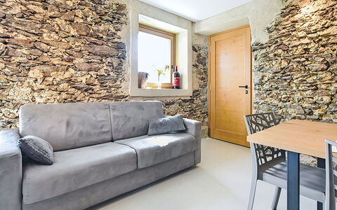 Valtellina 645: Sol, Bois, Design Intérieur, Sol, Meubles, Canapé, Pièce, Salon, Mur De Pierre, Plafond