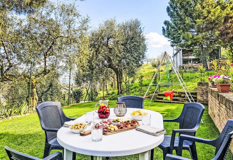 Velia'S House: Meubles, Mobilier De Jardin, Tableau De Plein Air, Chaise, Table, Jardin, Pelouse, Table Cuisine Et Salle A Manger, Ombre, Cour