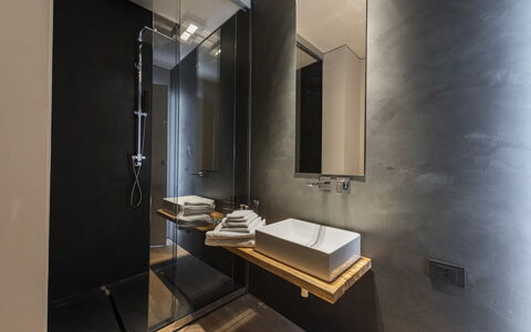 Villa Bilor Luxe: Sol, Design Intérieur, Sol, Plafond, Éclairage, Luminaire Plomberie, Plomberie, Luminaire, Salle De Bains, Verre