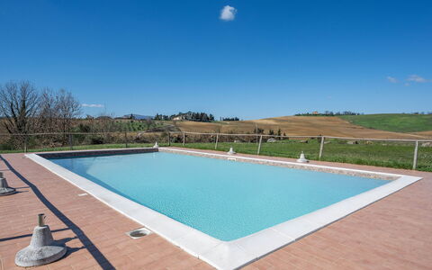 Il Giuncheto Apartments, Pool, Umbrian Countryside: Piscine, Composite, Ombre, Recours, Thermes, Caractéristique De L'Eau, Tuile, Mobilier De Jardin, Hacienda, Villa