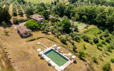 Il Giuncheto Apartments, Pool, Umbrian Countryside: Paysage, Biens, Lot Terre, Piscine, Zone Rurale, Plaine, Chalet, Plantation, Vue Du Ciel, Ferme