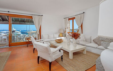 Residenza Rudalza: Meubles, Table, Sol, Chaise, Sol, Canapé, Appartement, Salon, Table Cuisine Et Salle A Manger
