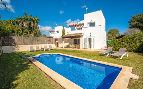 Cala Murada 102: Bleu, Ombre, Loisir, Piscine, Biens, Recours, Eco Hôtel, Aménagement Paysager, Villa