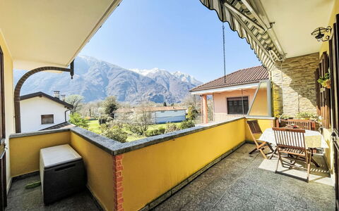 Dimora Lali: Domicile, Chaîne De Montagnes, Balcon, Vallée, Village De Montagne, Alpes, Villa