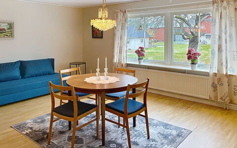 Villa Gärdet: Meubles, Design Intérieur, Sol, Sol, Bois, Parquet, Table, Plafond, Salle À Manger, Table Cuisine Et Salle A Manger
