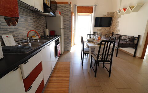 Galene'S Home: Meubles, Sol, Design Intérieur, Sol, Chaise, Table Cuisine Et Salle A Manger, Table, Pièce, Cuisine, Principaux Appliance