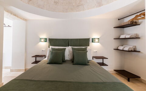 Trullo Miravista Valle D'Itria: Mur, Design Intérieur, Meubles, Chambre, Lit, Sol, Plafond, Sol, Éclairage, Pièce